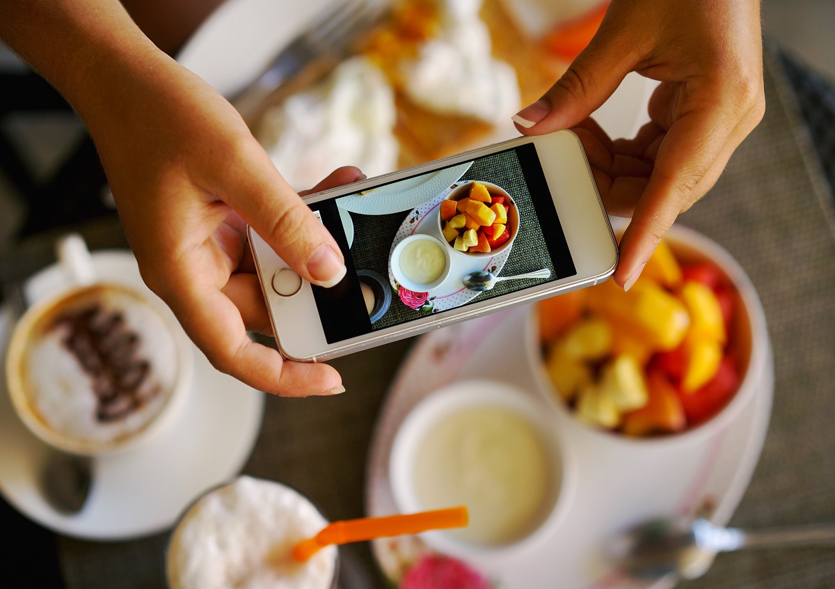 taking video of a food